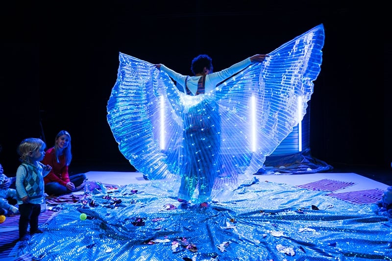 A photograph by Helen Murray of A Tale of Us, one of the best toddler theatre shows in London this October/November 2026.
