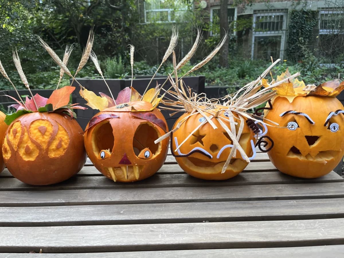 Pumpkin Carving: Family Halloween